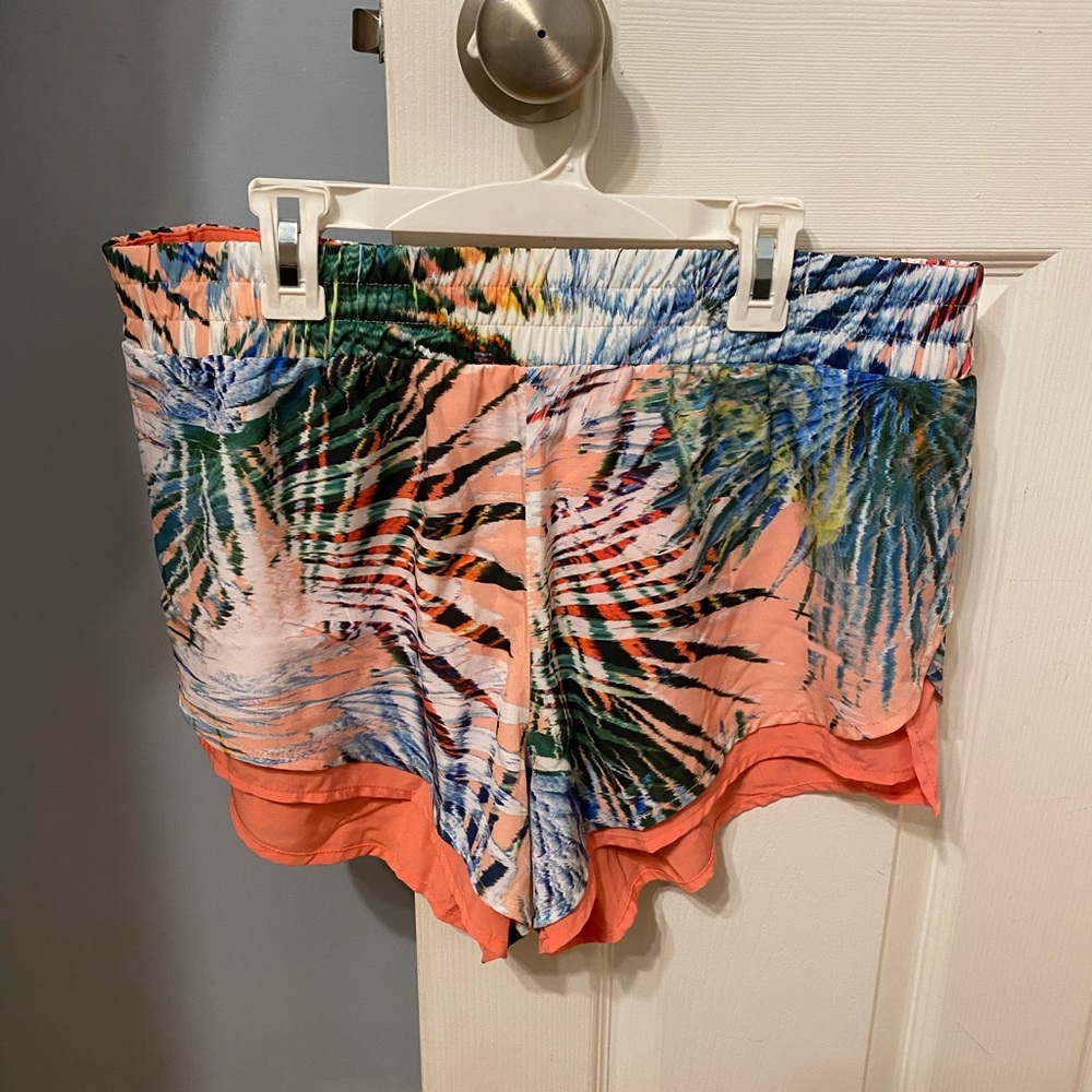 Workout/jogging shorts